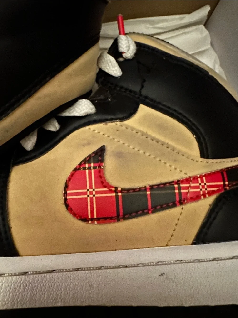 Jordan Retro 1 Mid